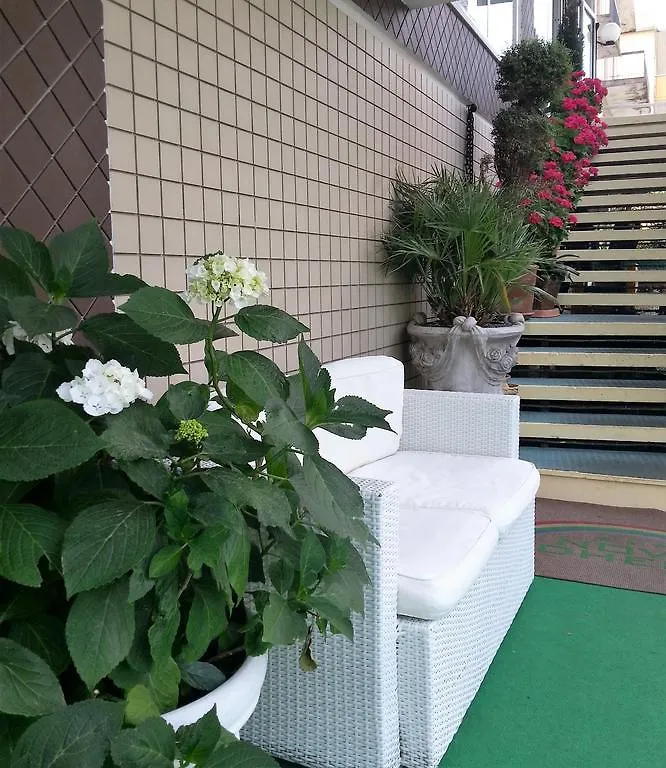 Hotel Nova Dhely Rimini 3*,