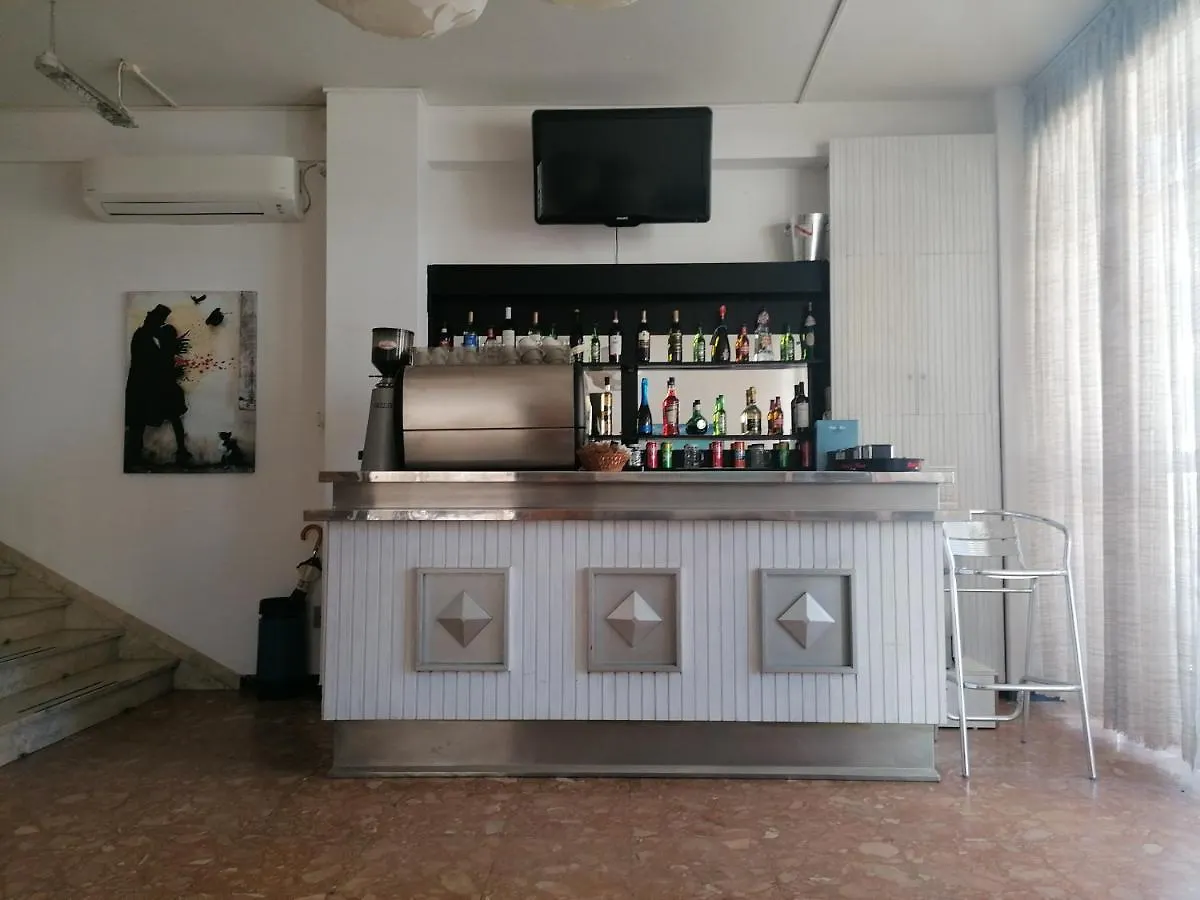 Hotel Nova Dhely Rimini 3*,  Italien